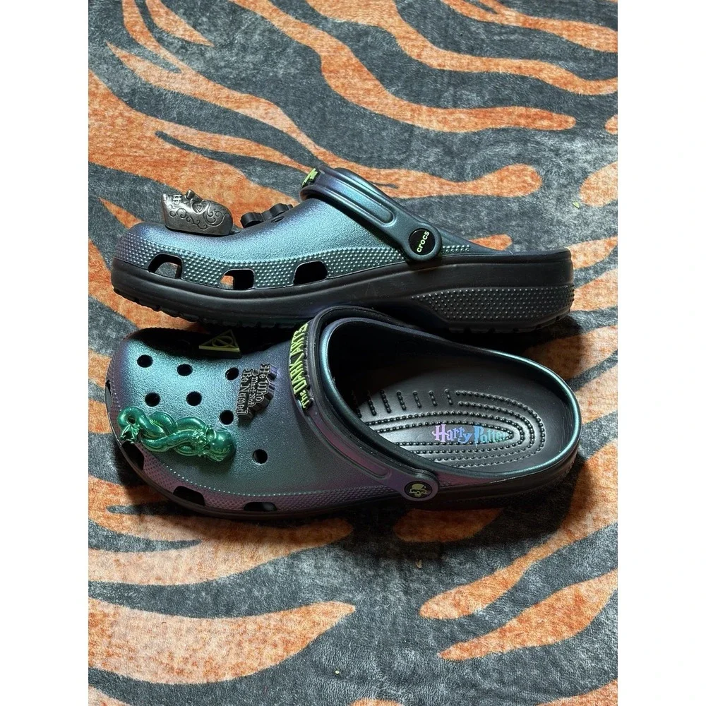 Crocs Harry Potter Dark Arts Iridescent Clog With Charms - Men's 11